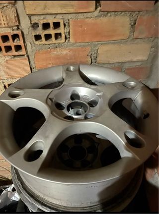 4Llantas SEAT LEON MK1
5x100 sin neumaticos en 16