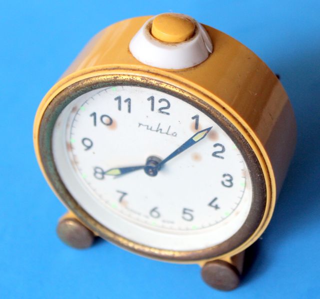 Reloj despertador Ruhla cuerda vintage