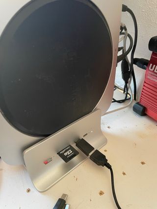 Mac mini M2 2023 256GB SSD 8GB RAM + Hub