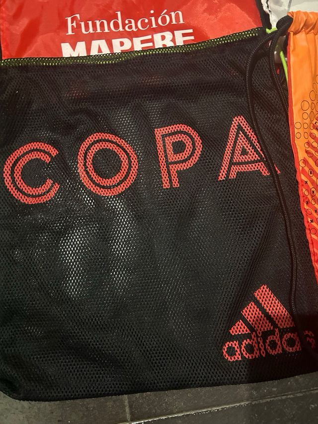 Mochilas Nike Negras y Rojas mochila Adidas negra