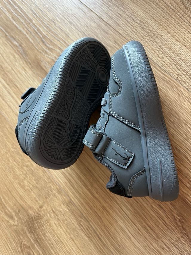 Zapatillas bebé Karl Kani grises