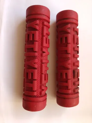 Puños Yeti Rojos