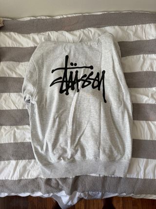 Sudadera Stussy Gris Logo Negro
