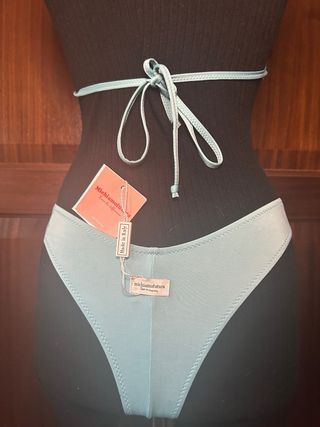 Bikini turchese e argentato