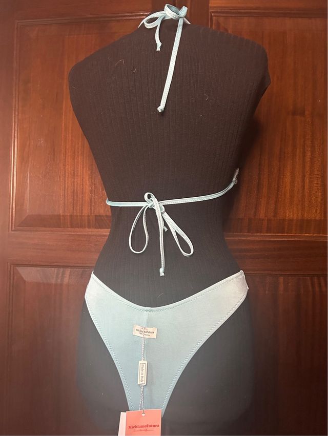 Bikini turchese e argentato