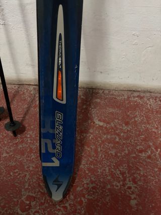 Pacchetto sci: sci Blizzard e bastoncini Salomon