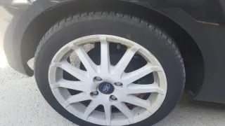 Llanta Ford Fiesta TS