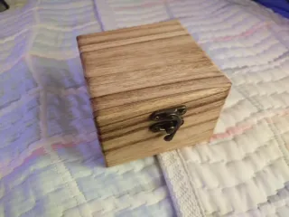 Reloj de Madera Marrón y Negro
