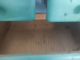 Cassettiera e tavolini in legno di pino