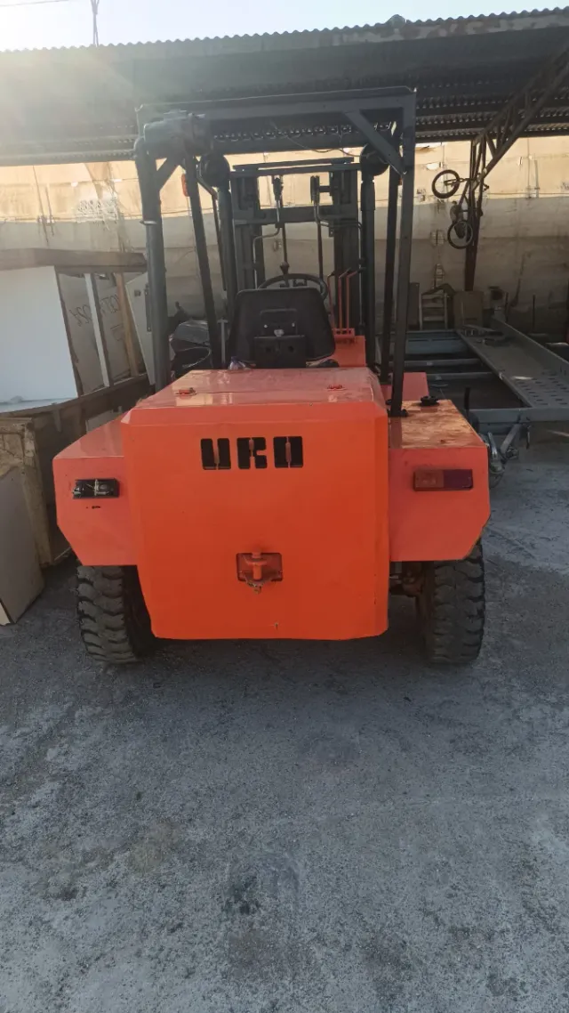 Carretilla elevadora 4x2