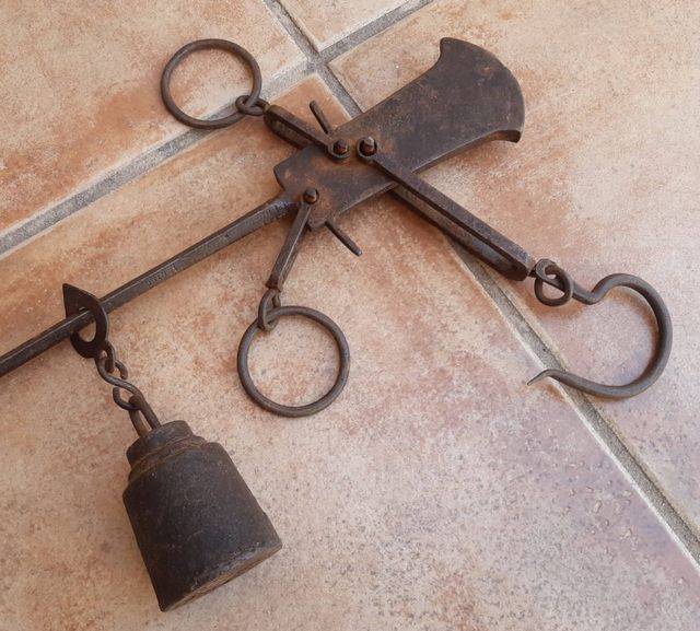 Balanza romana antigua (pesa hasta 16kg)