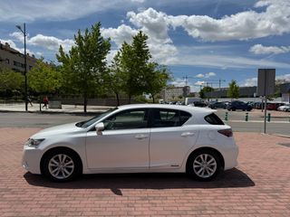 Lexus CT 200  HIBRIDO 1.8 I 5 PUERTAS 