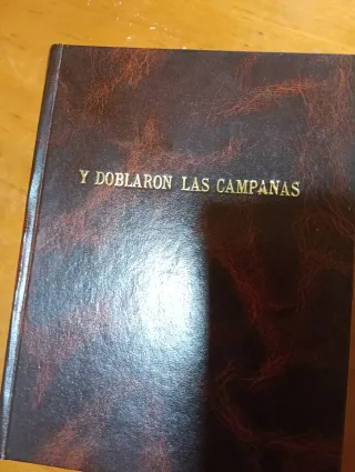 Vecchio libro E HANNO PIEGATO LE CAMPANE