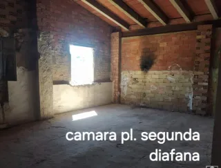 Casa con garaje y terraza en Anna