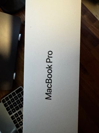 MacBook Pro M4 16GB 512GB Gris Espacial
