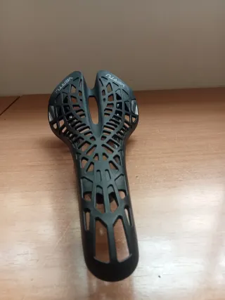 Sillín Vertu CCAVS Negro