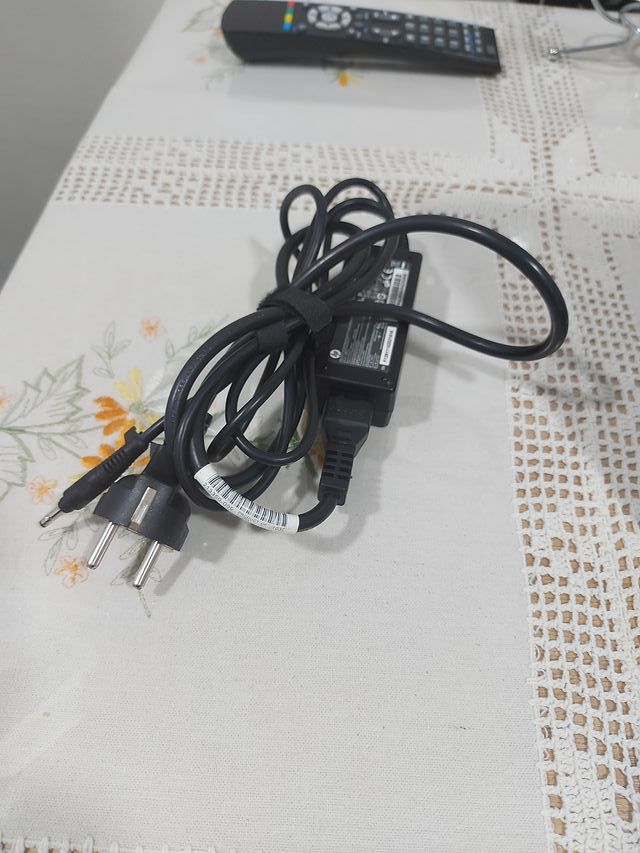 Portátil Lenovo IdeaPad 320.Modelo 80XH. Gris. i5