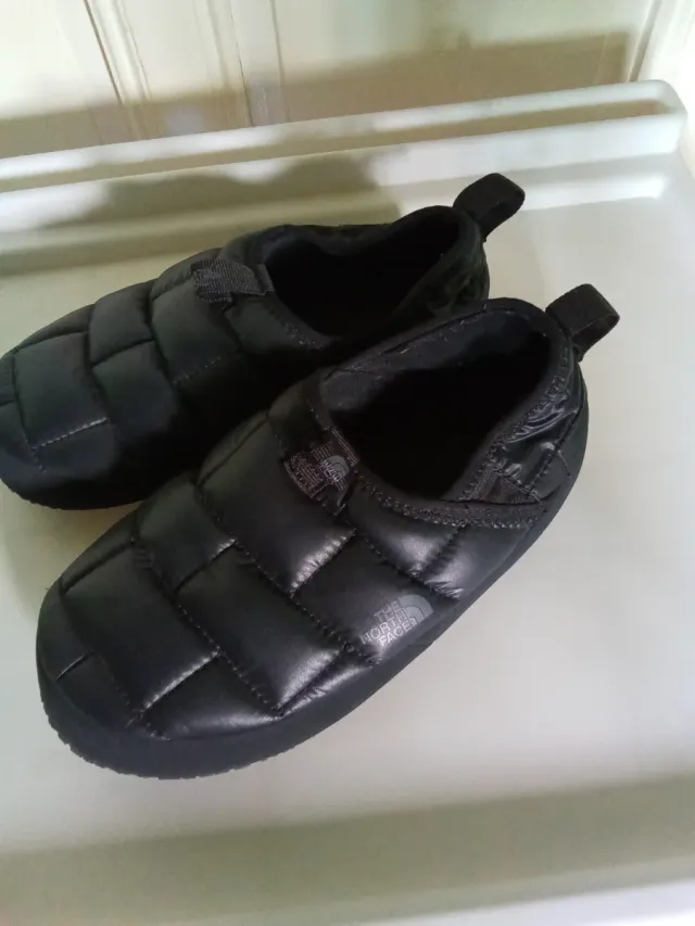 Nuove scarpe nere da donna The North Face