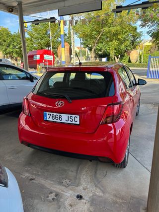 Toyota Yaris 2016