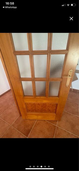 Puerta madera con cristal