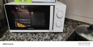Microondas Taurus Compacto 700W 20L
