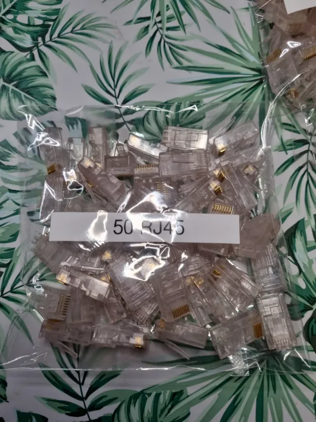 Conectores RJ45 (50 unidades)