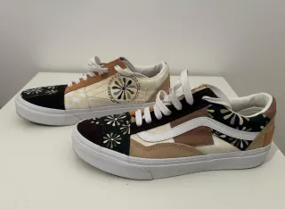 Zapatillas Vans Patchwork Flores
Vans old skool 