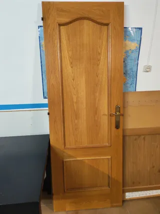 Puerta de madera 202,5x72,5