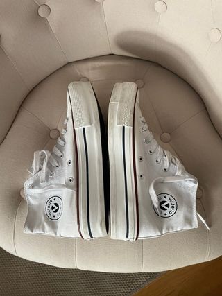 Zapatillas Victoria estilo Converse blancas