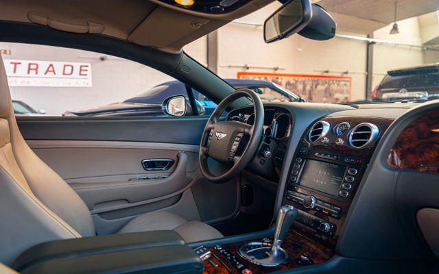 Bentley Continental GT Auto W12