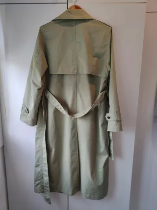 Trench Mango oversize doble botonadura. Talla L