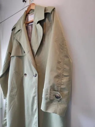 Trench Mango oversize doble botonadura. Talla L