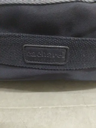 Maleta de viaje Cacharel negra y gris