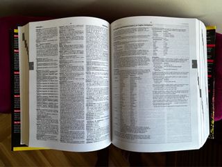 Diccionario Oxford Español–Inglés / Inglés–Español