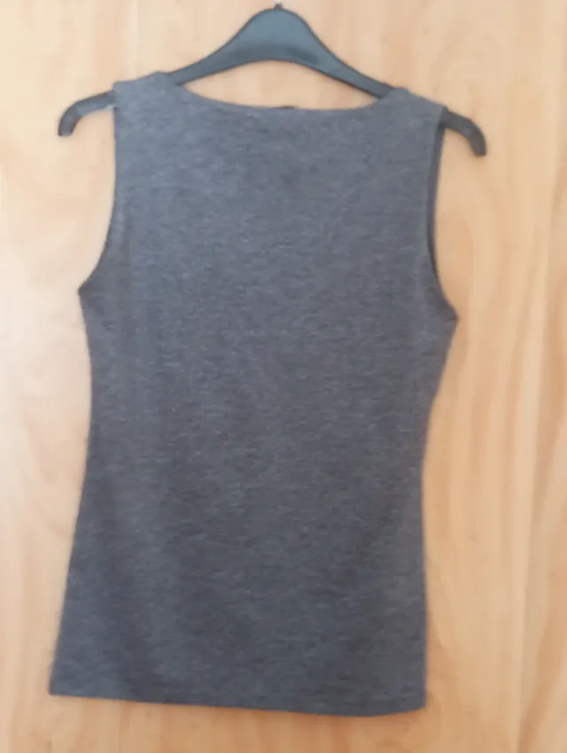 T-shirt grigia Zara taglia M