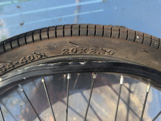 Ruota anteriore per bici da trail con corsa ridotta