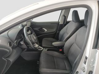 TOYOTA YARIS 120H ACTIVE TECH