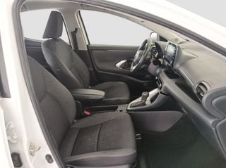 TOYOTA YARIS 120H ACTIVE TECH