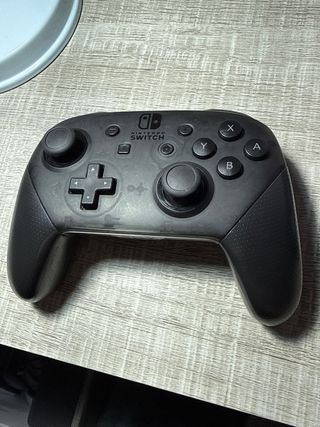 Mando Pro Nintendo Switch Negro
