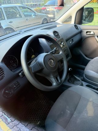 Volkswagen Caddy 2013