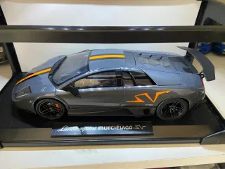 Lamborghini Murciélago SV 1/18