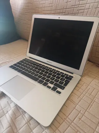 MacBook Air A1466 Plata