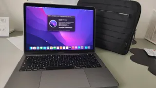MacBook Pro macOS Monterey 12.7.4