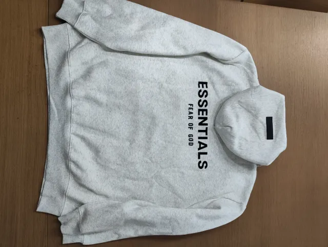 Sudadera Fear of God Essentials Gris