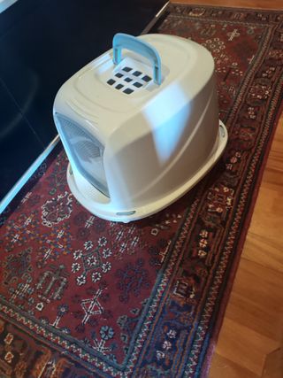 Arenero para gato con filtro y asa