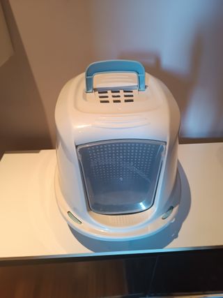 Arenero para gato con filtro y asa