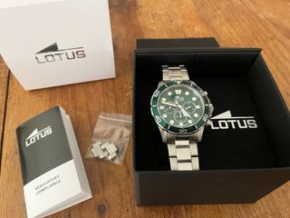 Reloj Lotus Cronógrafo Verde y Plateado