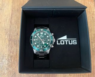 Reloj Lotus Cronógrafo Verde y Plateado