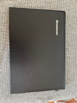 Portátil Lenovo Negro.  Se hace rebaja 85