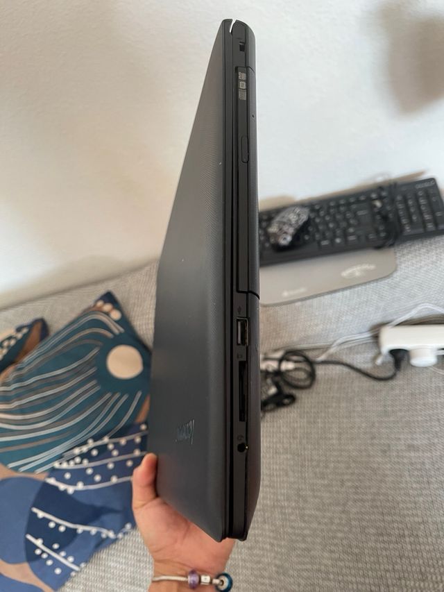 Portátil Lenovo Negro. Se hace rebaja 85